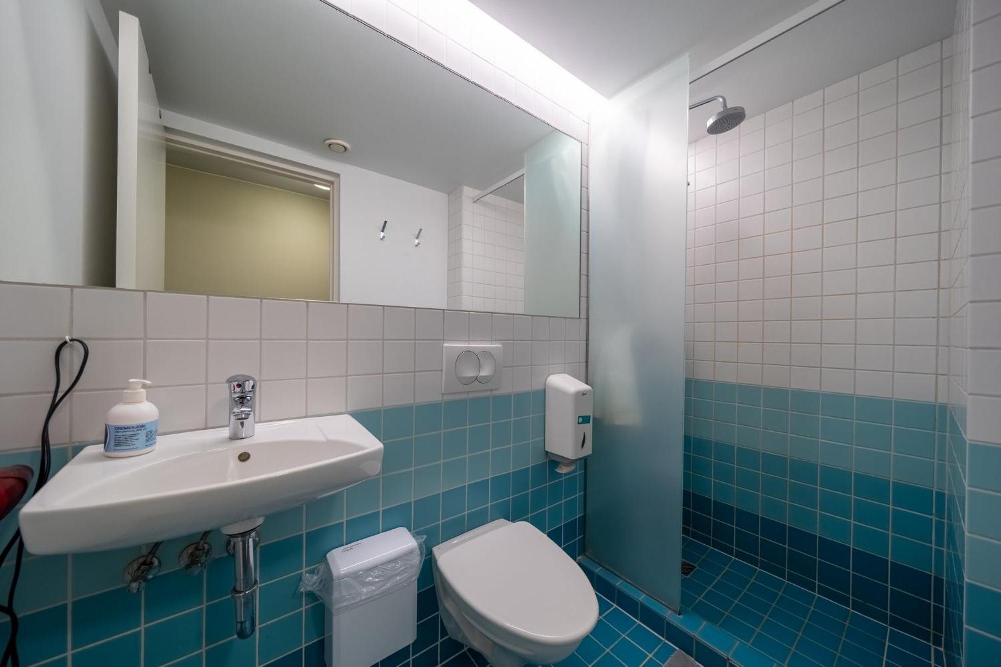 Double Room Private Bathroom