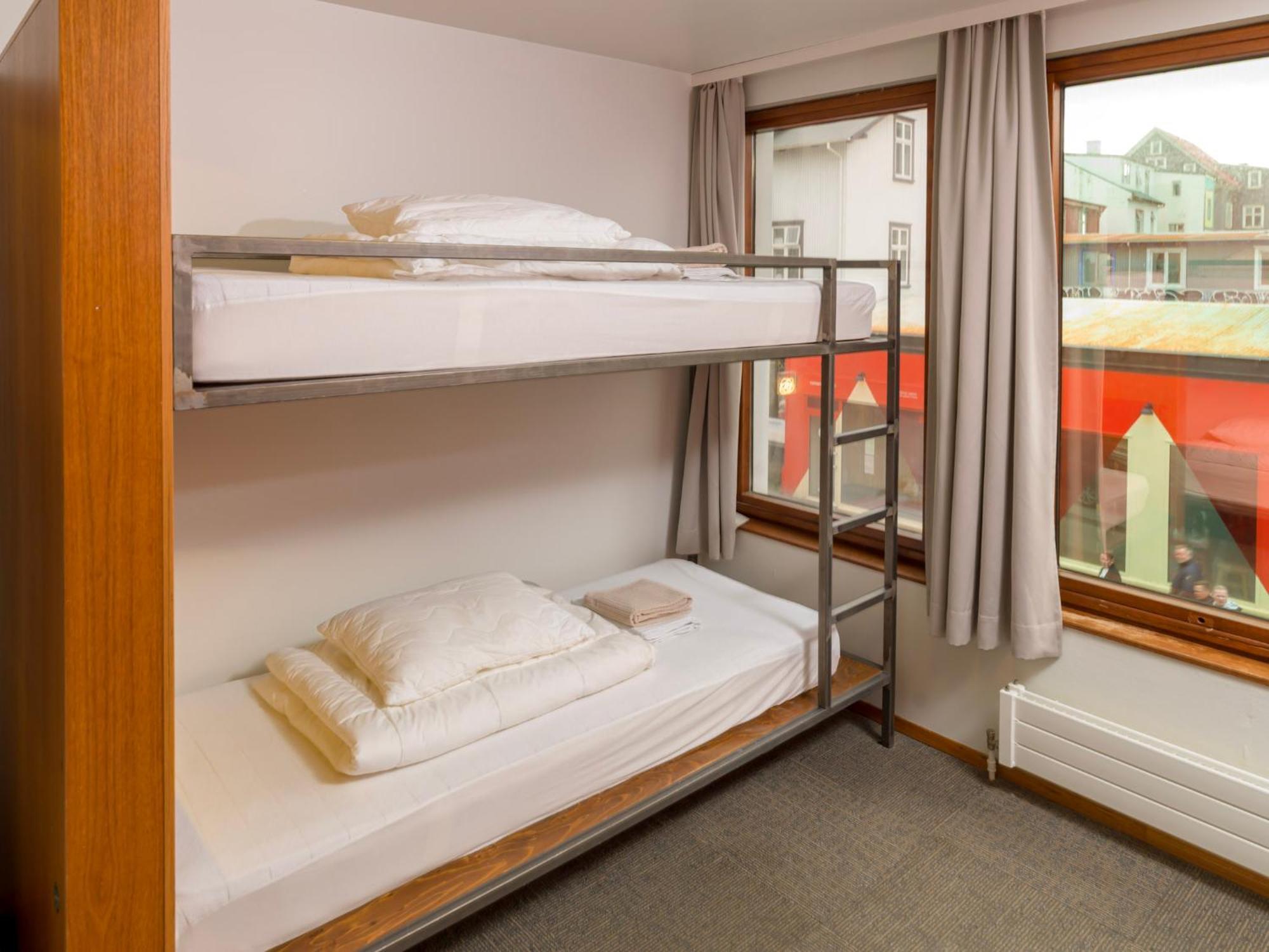 Bed 4-Bed Female Dormitory Room